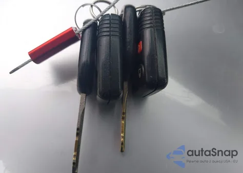 2010 Ford Focus Ses z USA, uszkodzony, nr VIN 1FAHP3GN3AW270975